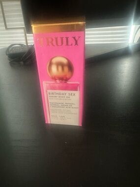 TRULY Birthday Sex Luxury Body Oil